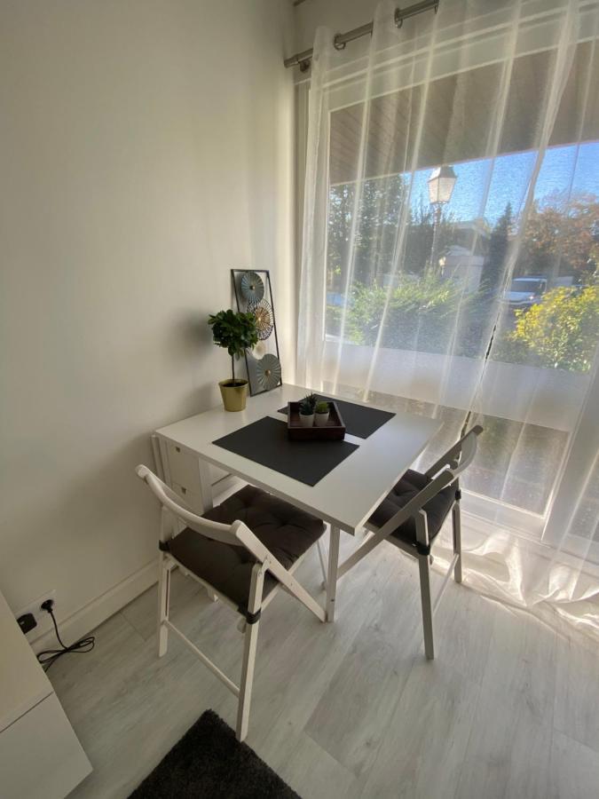 Hanahome 2 Adultes Parking Prive Business & Tourisme Ле-Шене Экстерьер фото